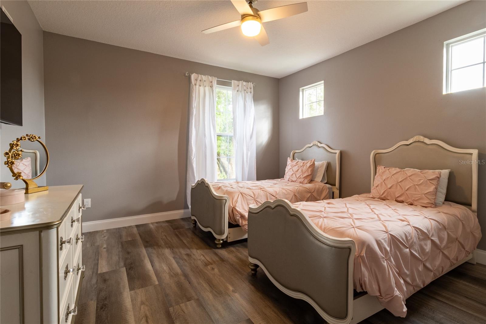 Image 15 of 21 For 14205 Falls Church Drive 2012