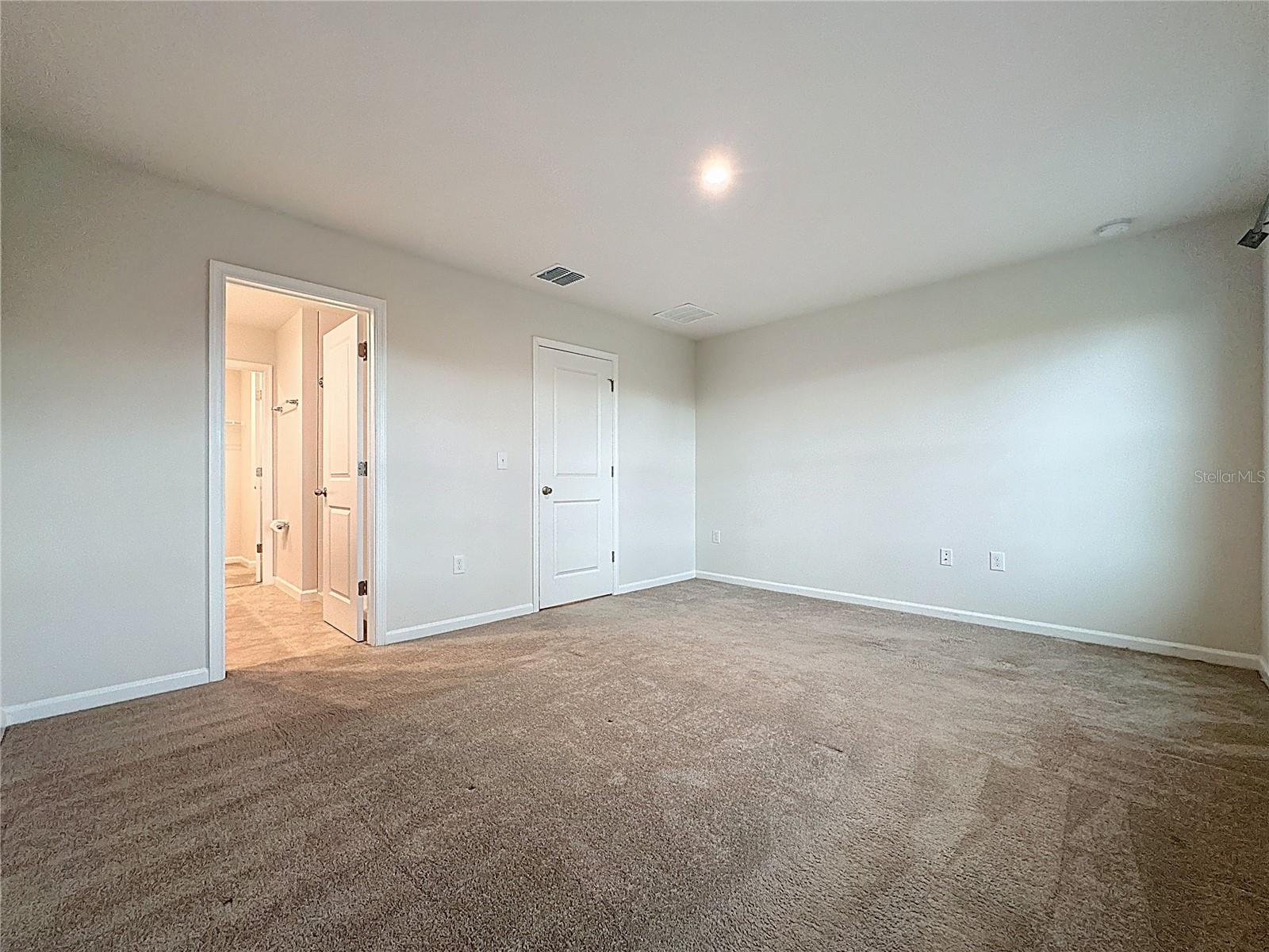Image 31 of 41 For 409 Sedgewick Drive