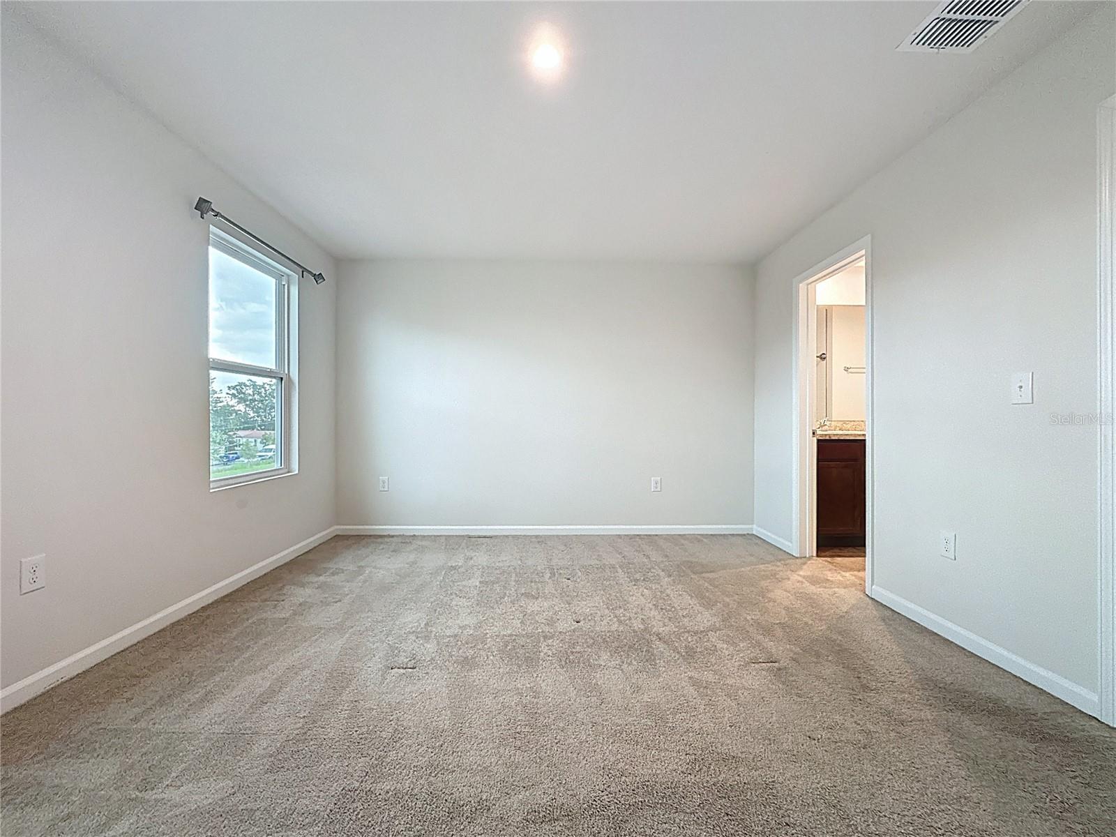 Image 33 of 41 For 409 Sedgewick Drive