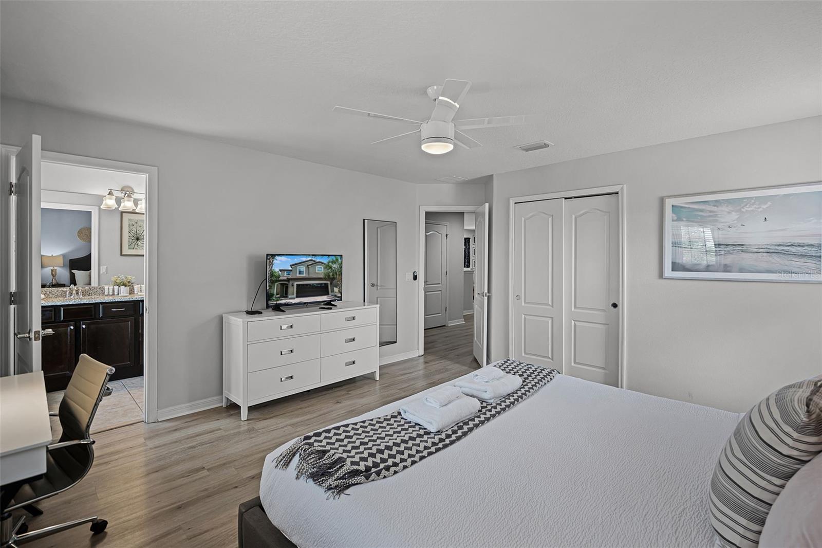 Image 11 of 64 For 8897 Rhodes Street