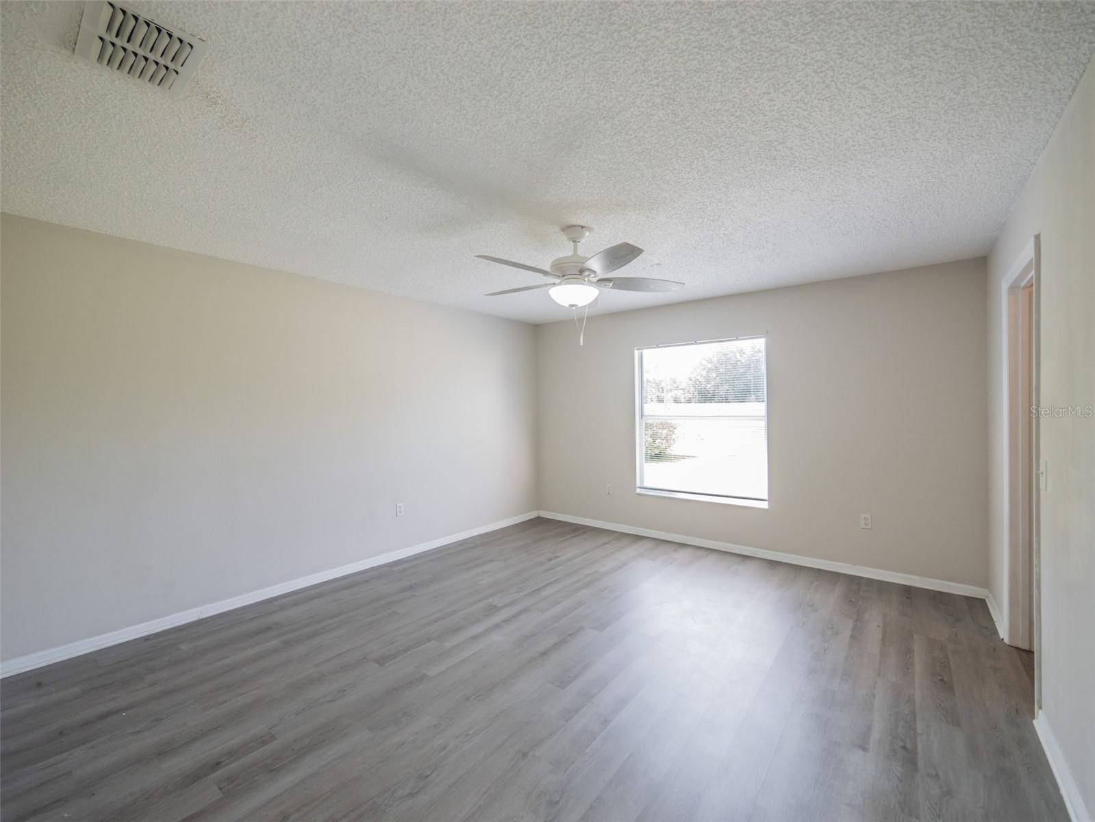 Image 13 of 32 For 748 Mink Court