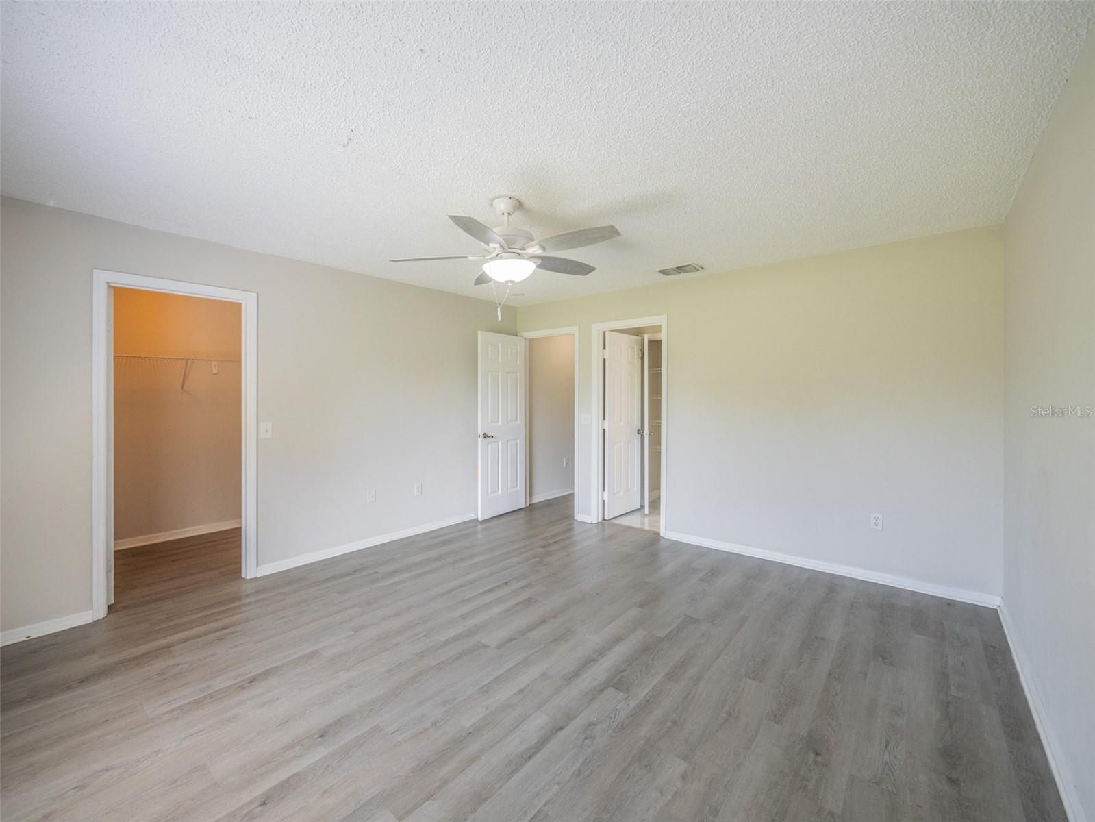 Image 15 of 32 For 748 Mink Court