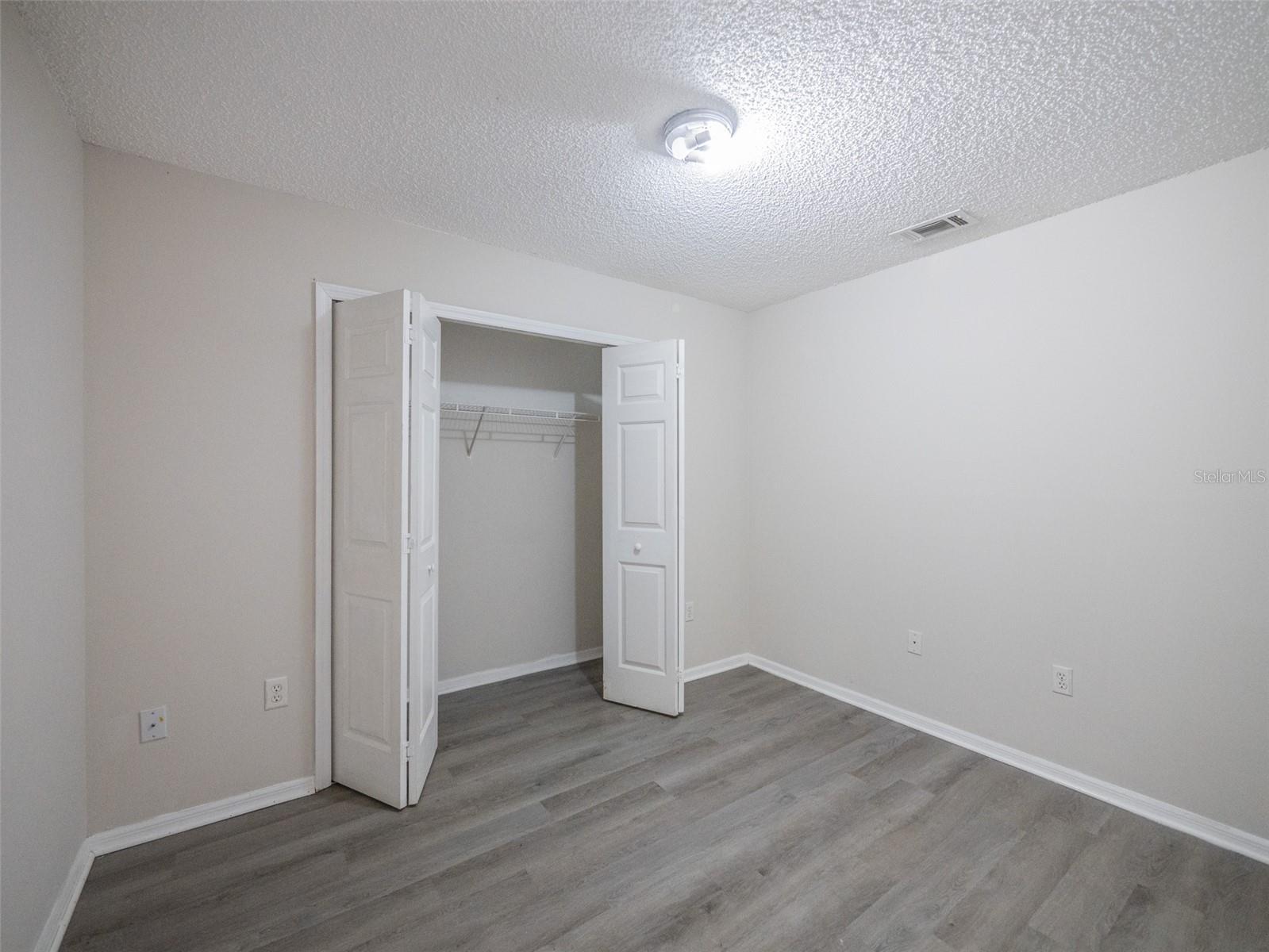 Image 16 of 32 For 748 Mink Court