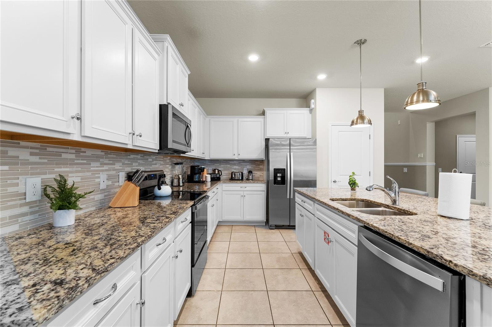 Image 10 of 79 For 2161 Lelani Circle