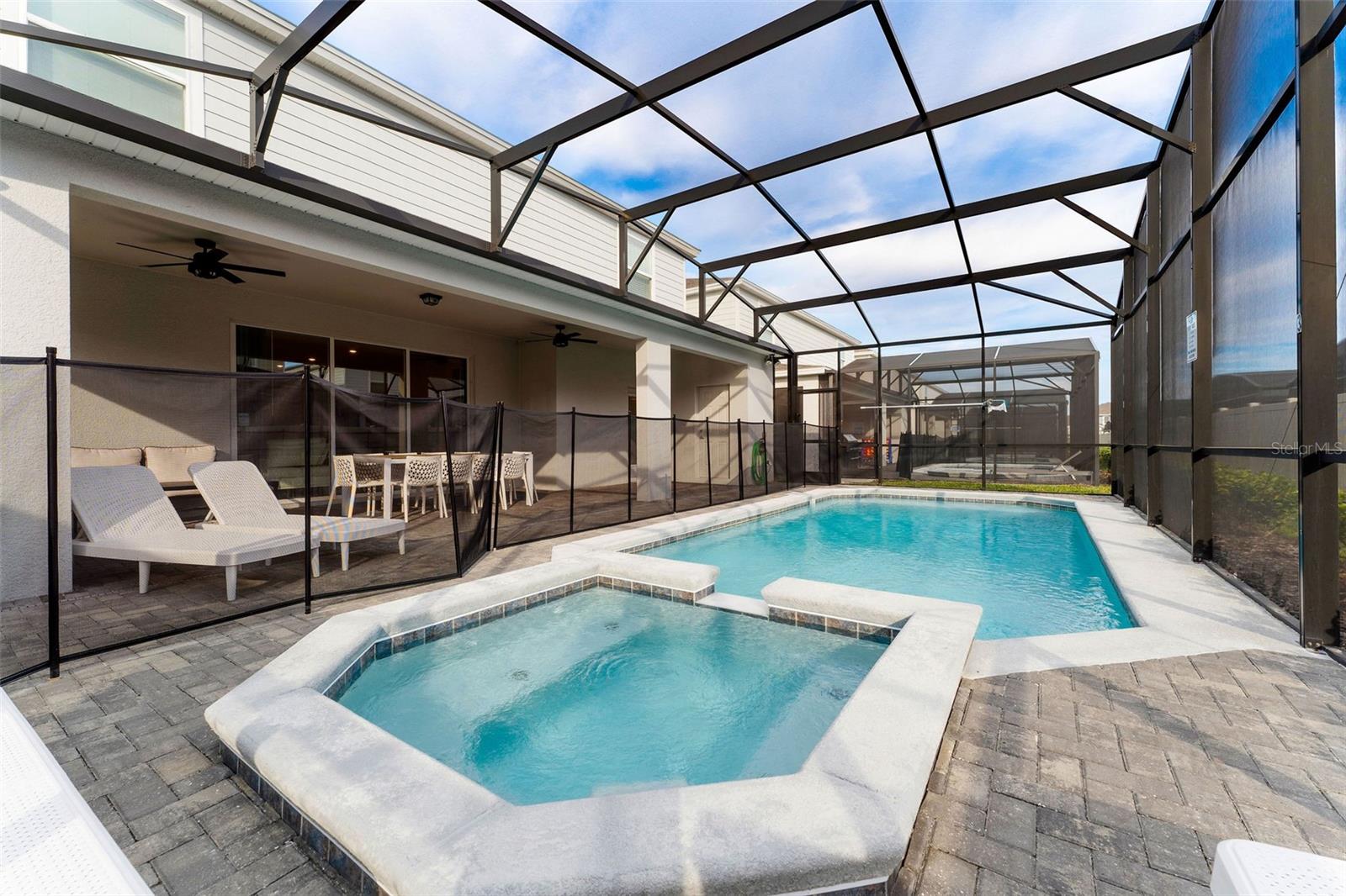 Image 52 of 79 For 2161 Lelani Circle