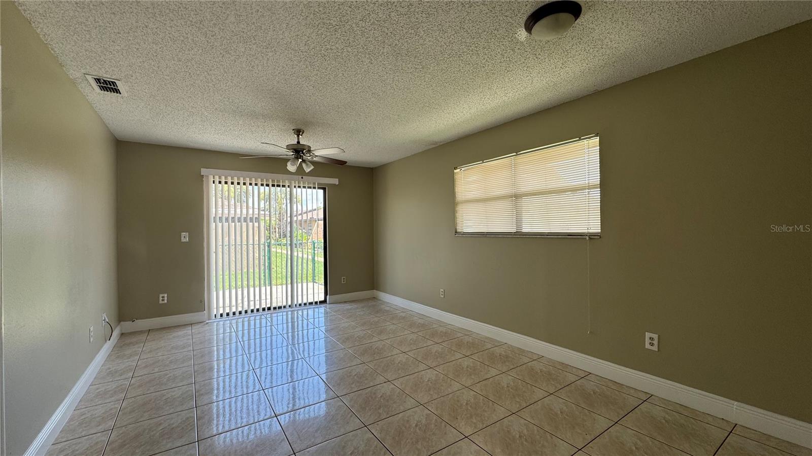 Image 10 of 21 For 2326 St Marteen Court