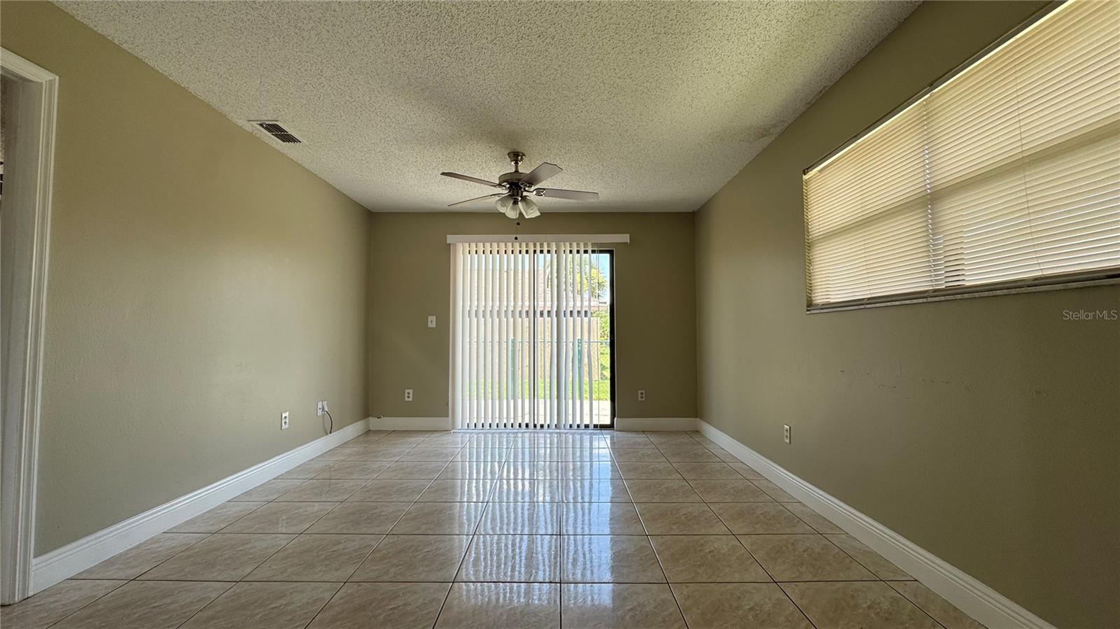 Image 11 of 21 For 2326 St Marteen Court