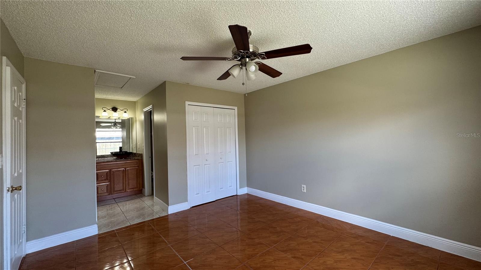 Image 15 of 21 For 2326 St Marteen Court