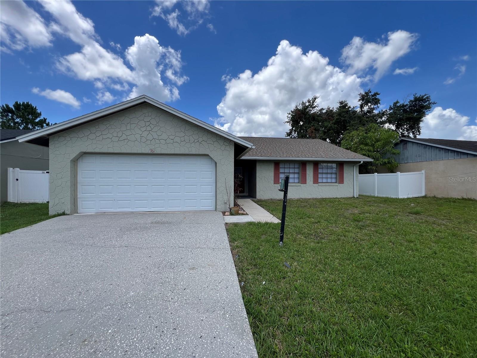 Image 2 of 9 For 761 Maderia Court