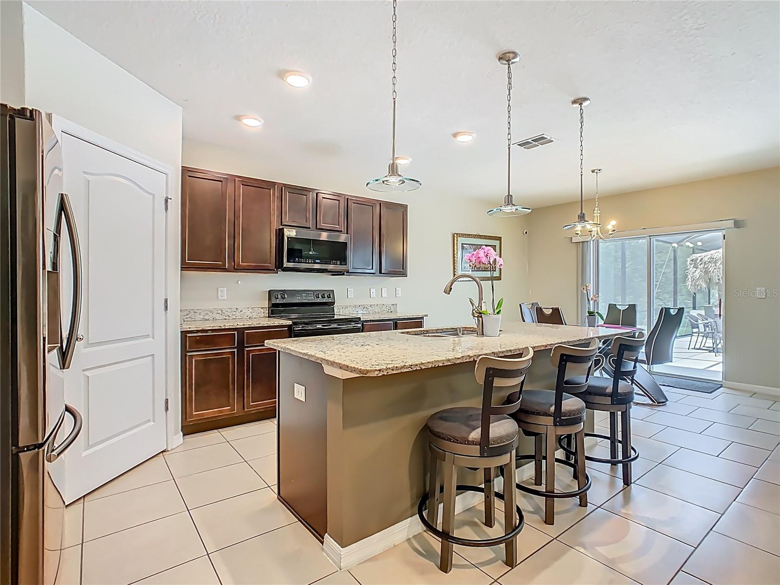 Image 14 of 72 For 209 Willow Bend Drive