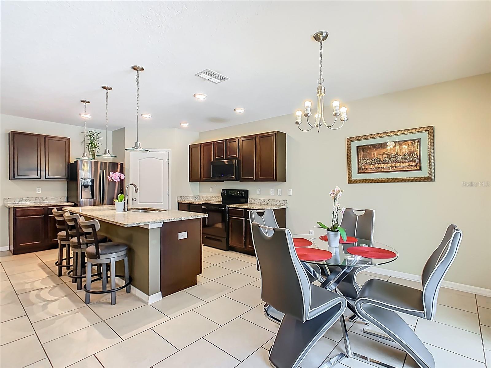 Image 23 of 72 For 209 Willow Bend Drive
