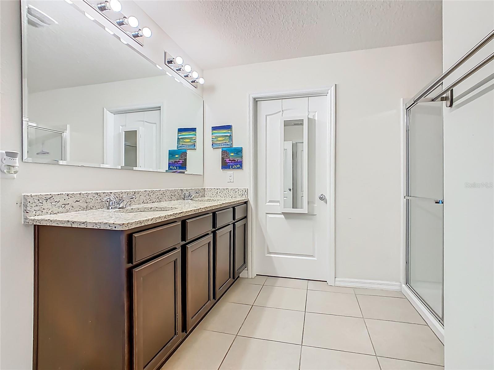 Image 43 of 72 For 209 Willow Bend Drive