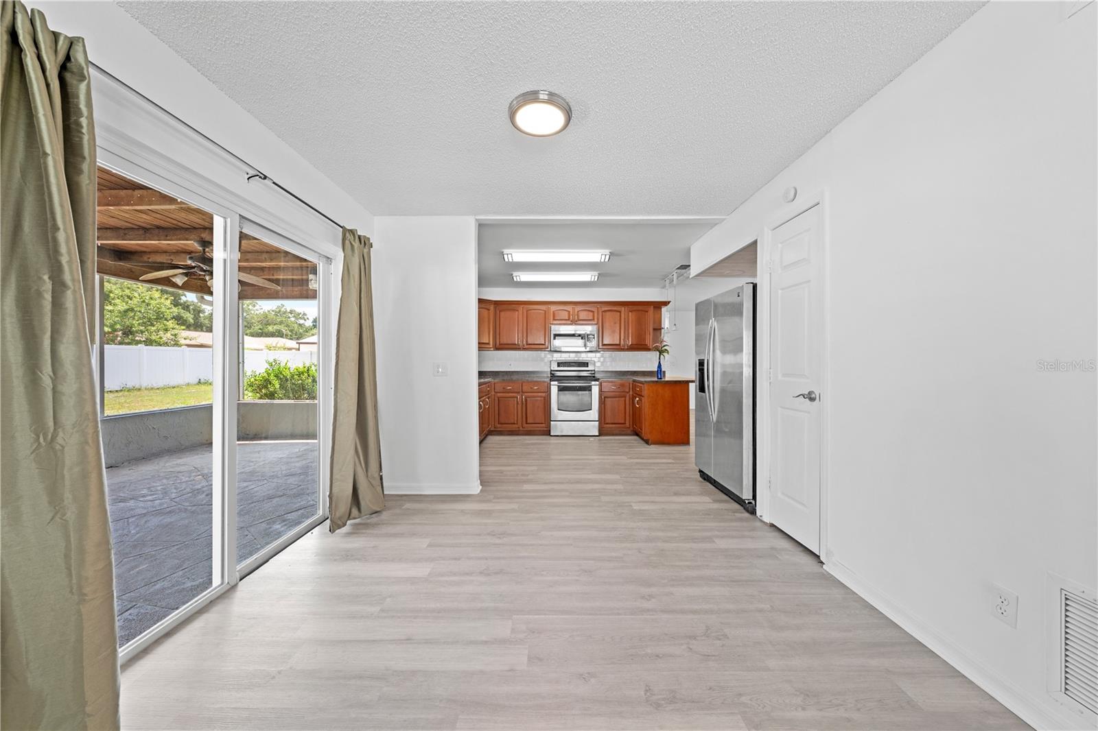 Image 15 of 48 For 4607 Pine Lake Drive