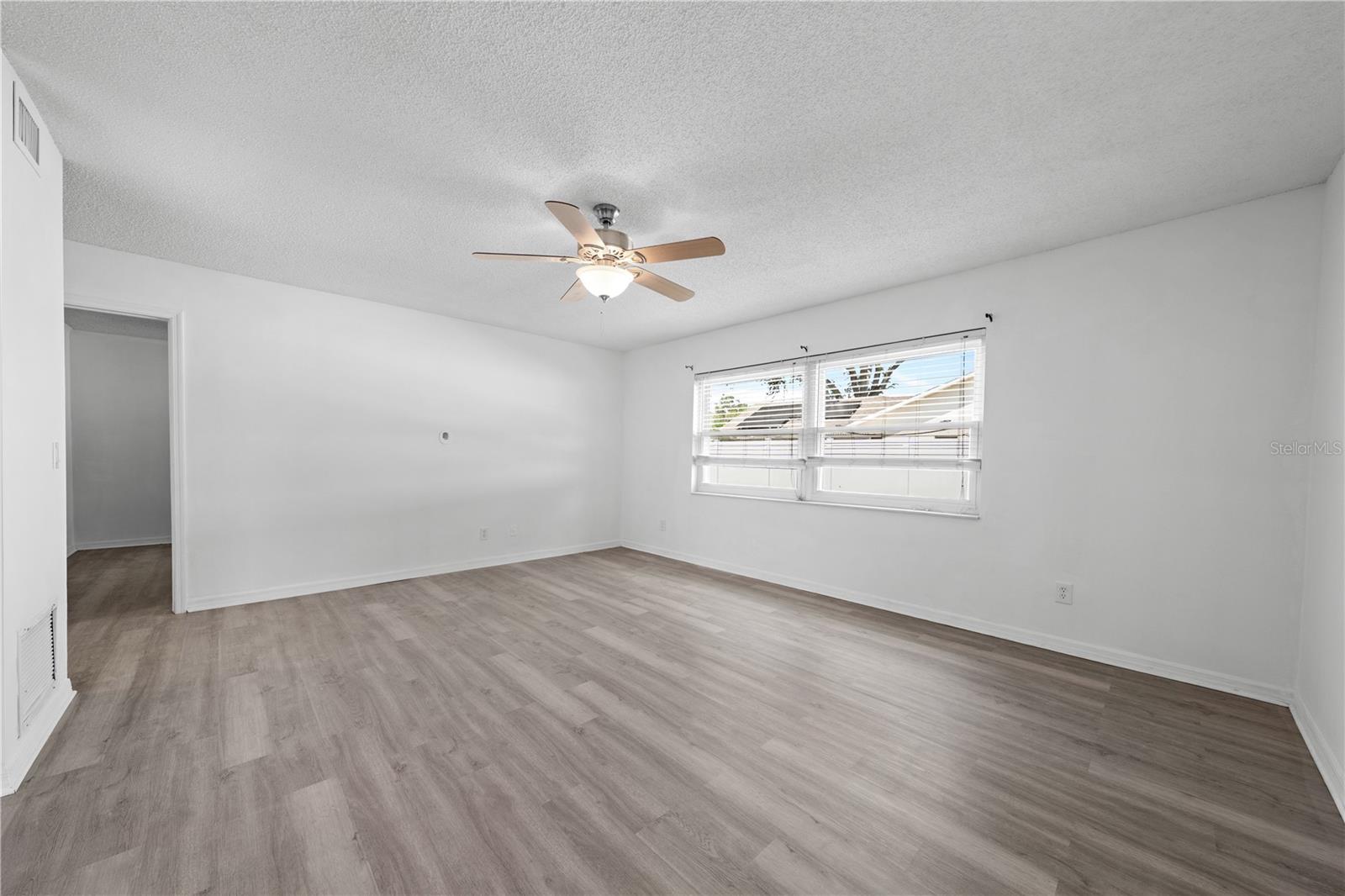 Image 18 of 48 For 4607 Pine Lake Drive