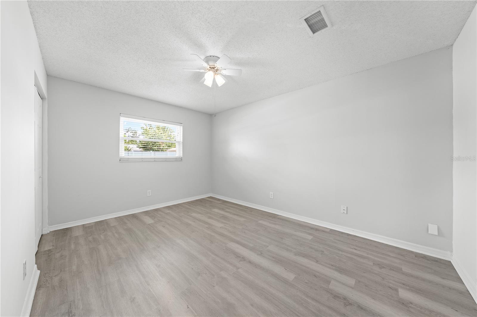 Image 23 of 48 For 4607 Pine Lake Drive