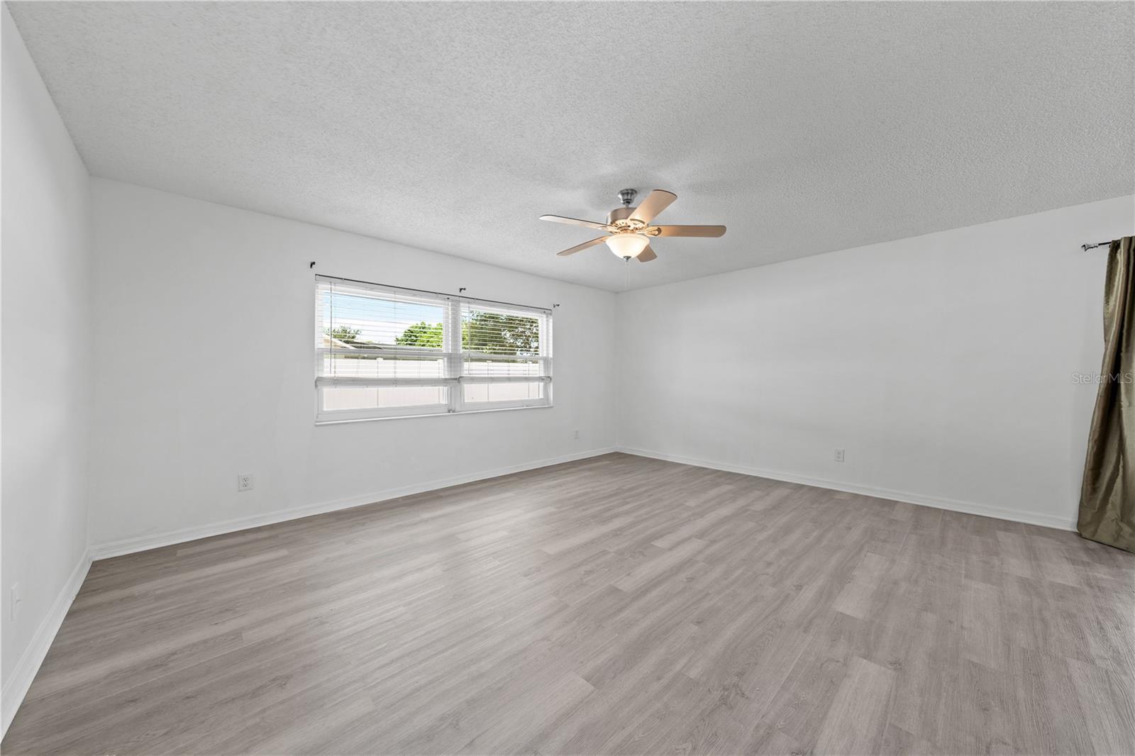 Image 29 of 48 For 4607 Pine Lake Drive