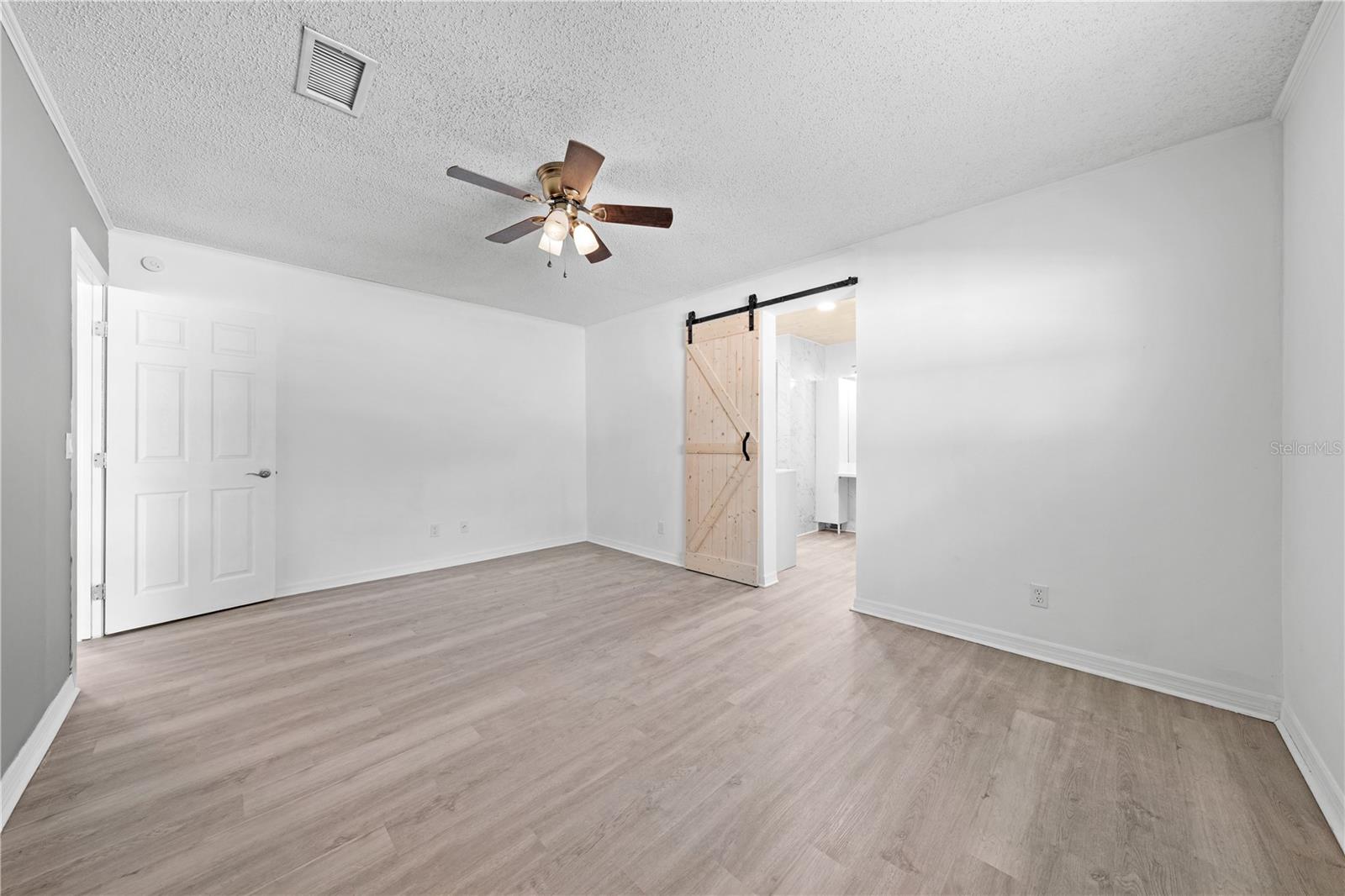 Image 32 of 48 For 4607 Pine Lake Drive