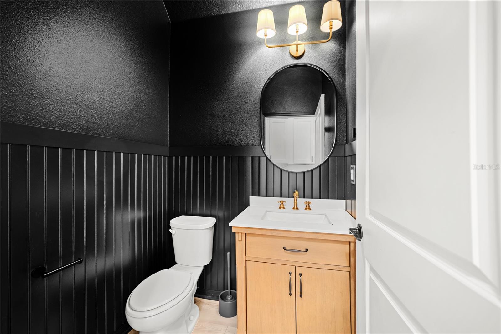 Image 11 of 33 For 5005 Golden River Lane