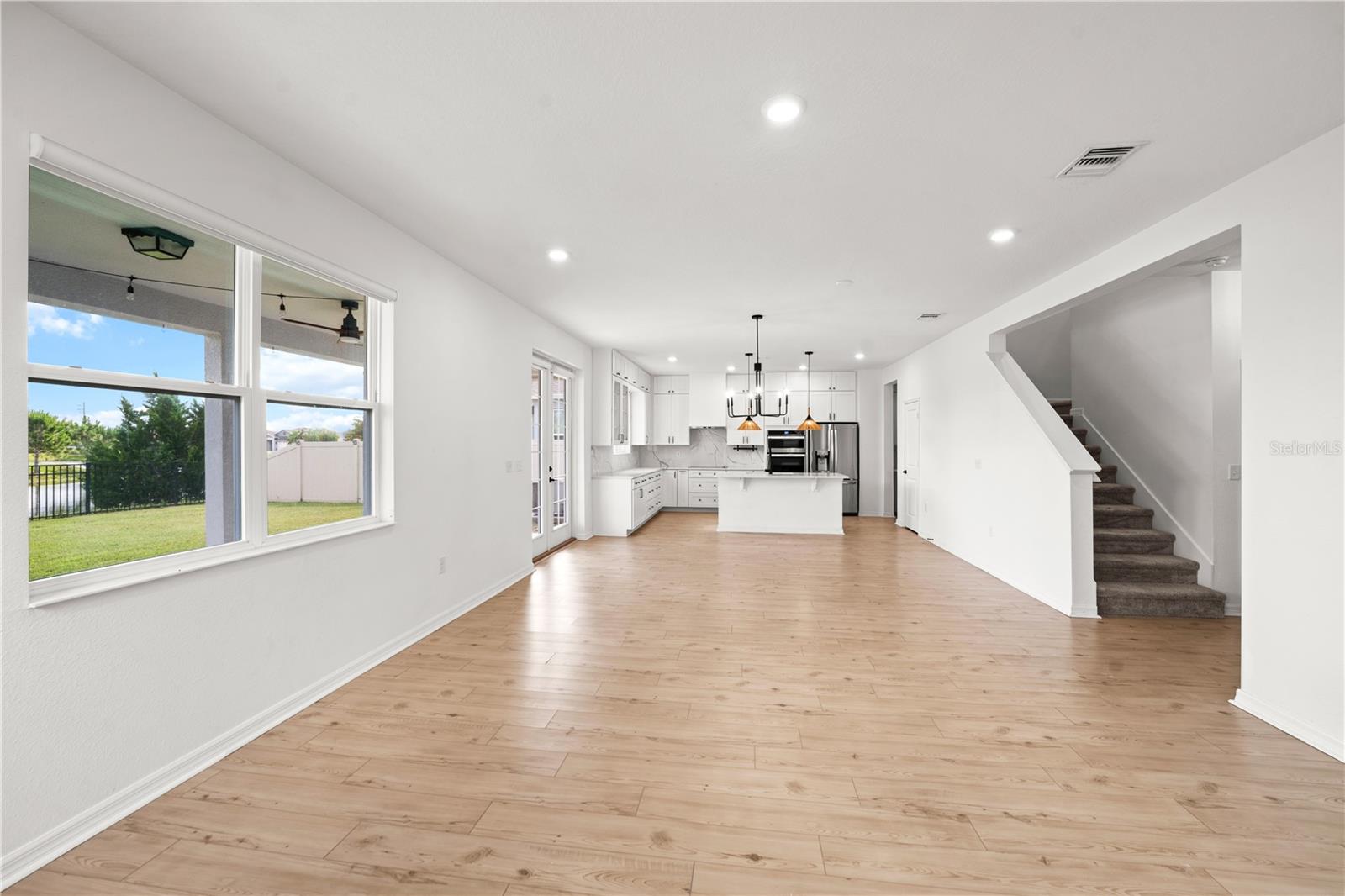 Image 4 of 33 For 5005 Golden River Lane