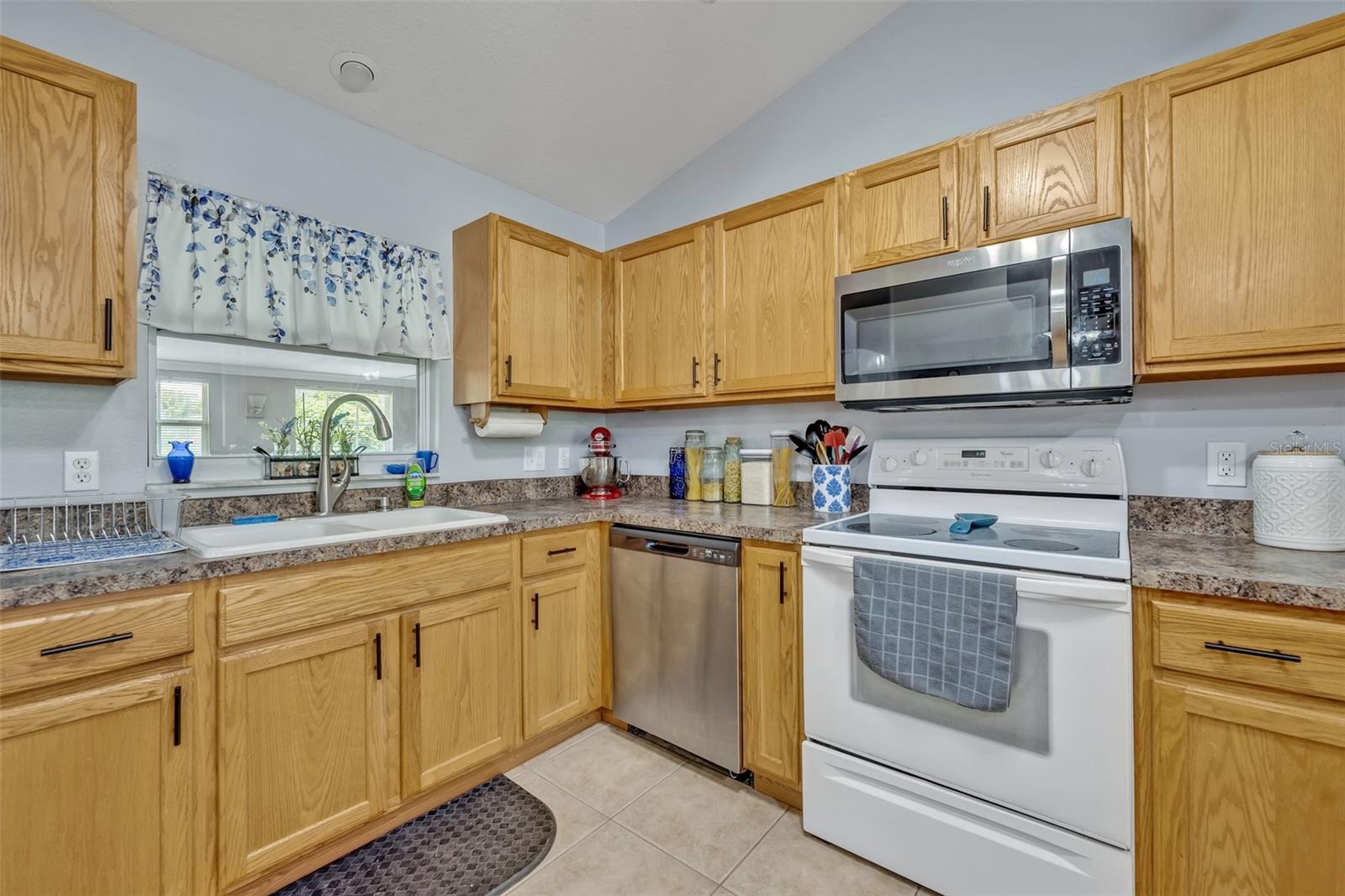 Image 13 of 28 For 6396 Bennett Court