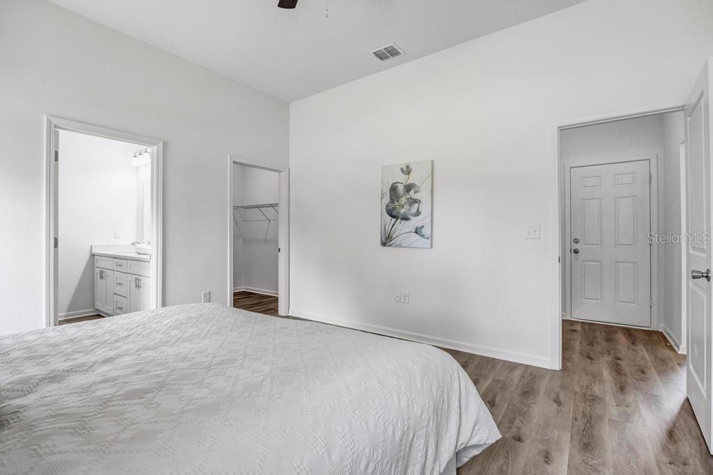 Image 18 of 34 For 4410 Vicky Street