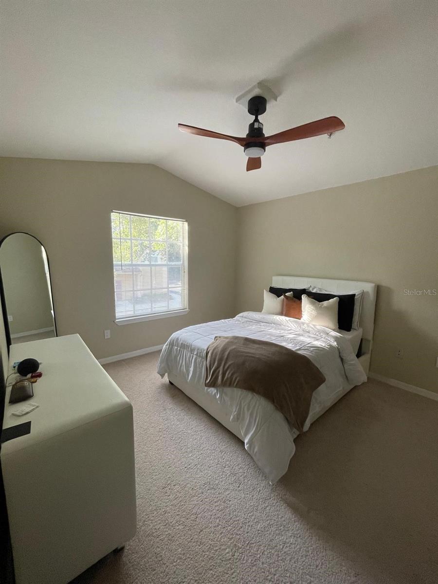 Image 15 of 28 For 854 Grand Regency Point 207