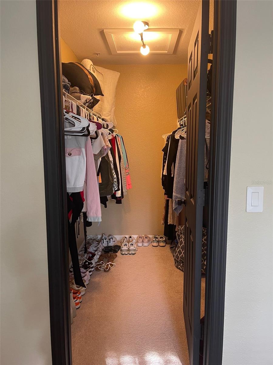 Image 16 of 28 For 854 Grand Regency Point 207