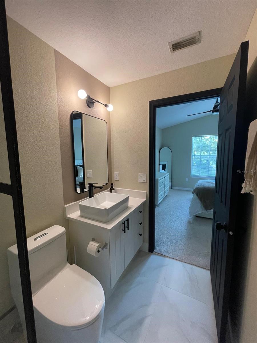 Image 17 of 28 For 854 Grand Regency Point 207