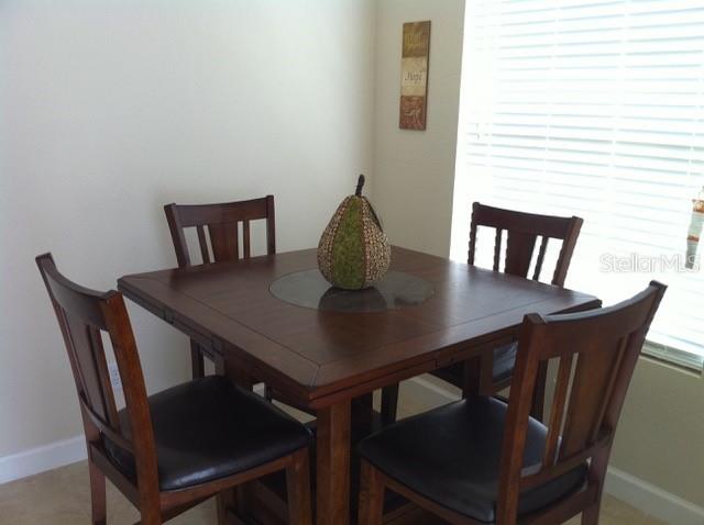 Image 14 of 21 For 11568 Westwood Boulevard 1016