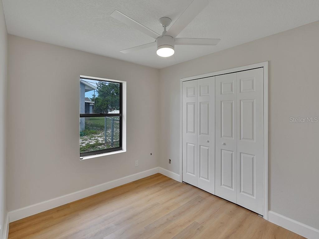 Image 10 of 18 For 925 Roswell Terrace