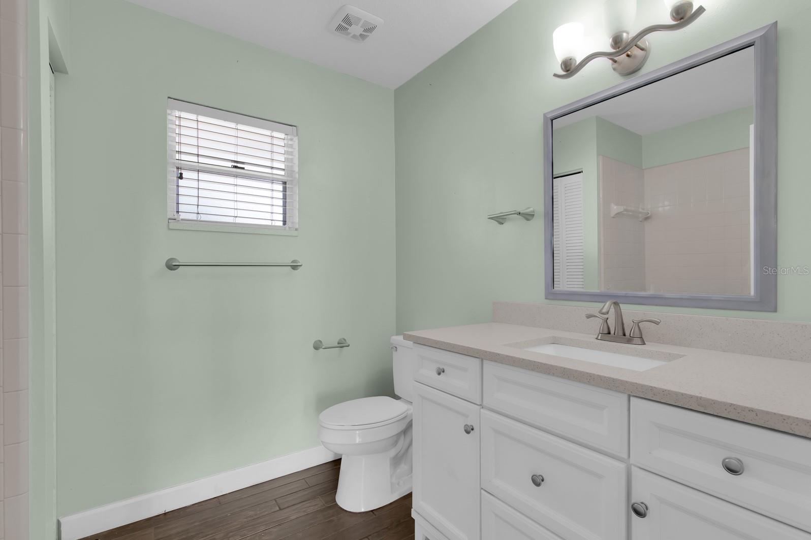 Image 18 of 30 For 203 Parkwood Lane