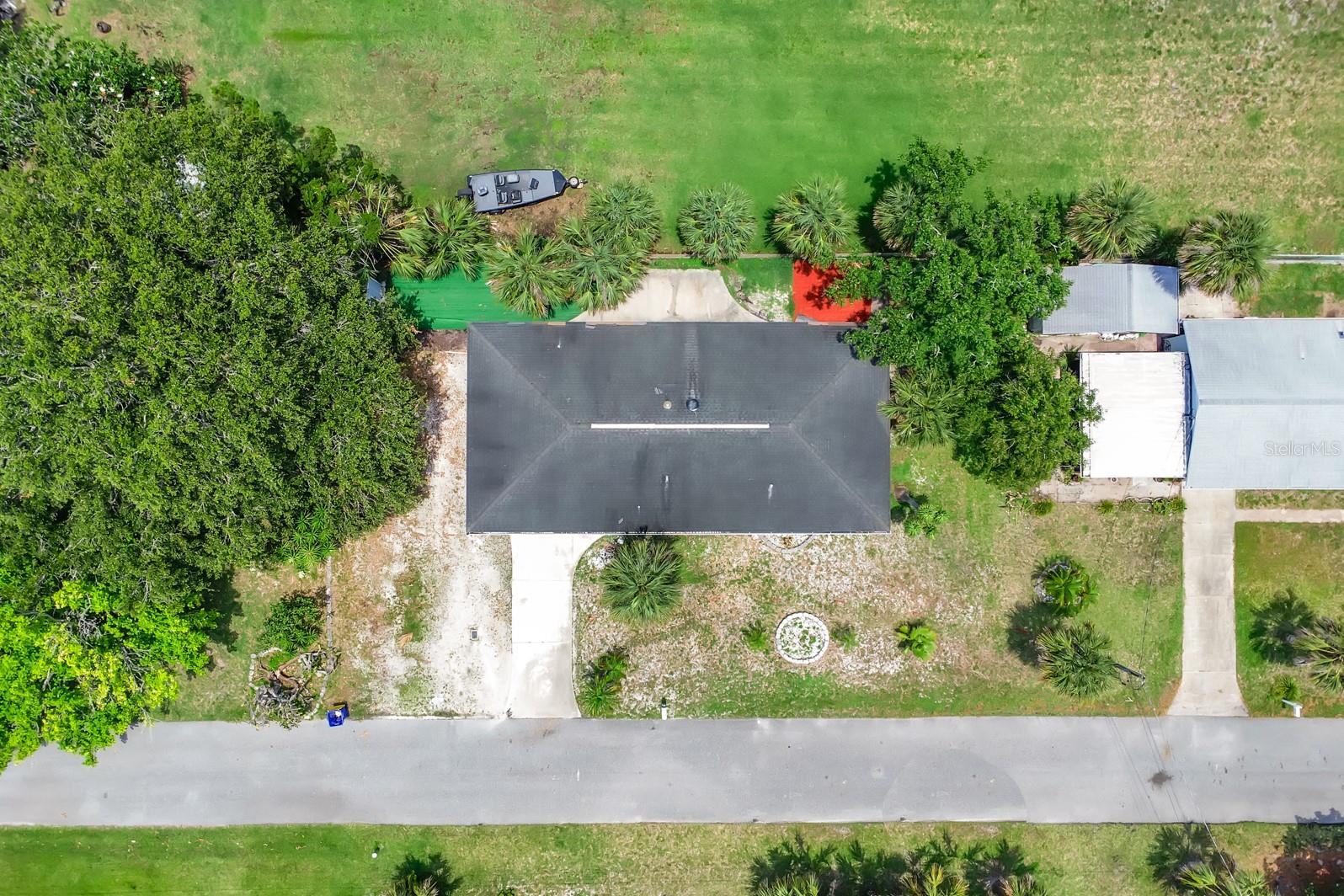 Image 3 of 30 For 203 Parkwood Lane
