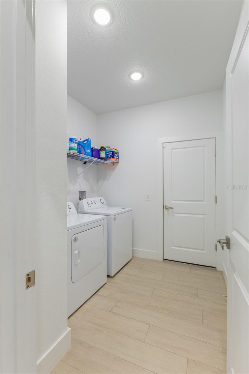 Image 15 of 19 For 2668 Coachman Drive