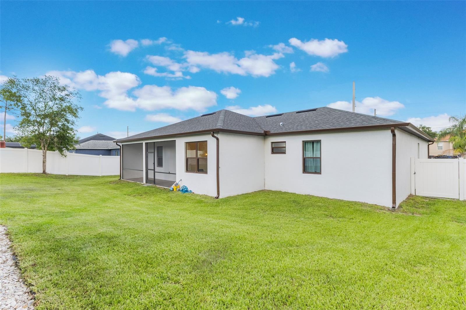 Image 17 of 19 For 2668 Coachman Drive