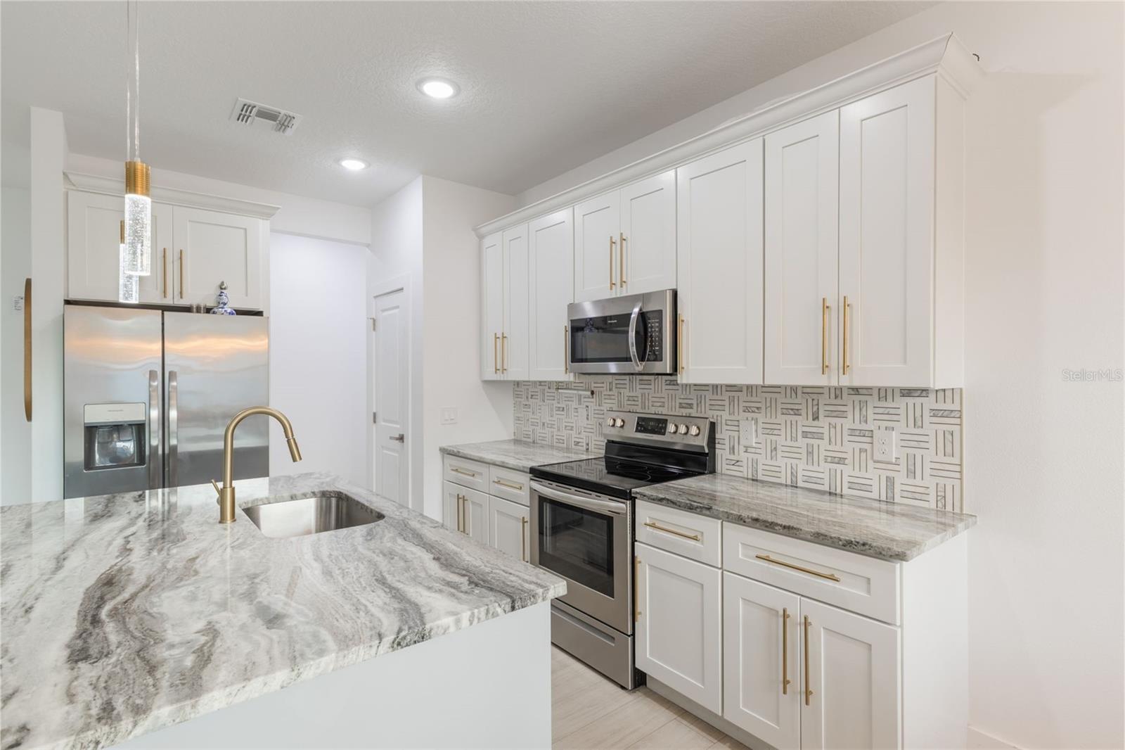 Image 8 of 19 For 2668 Coachman Drive