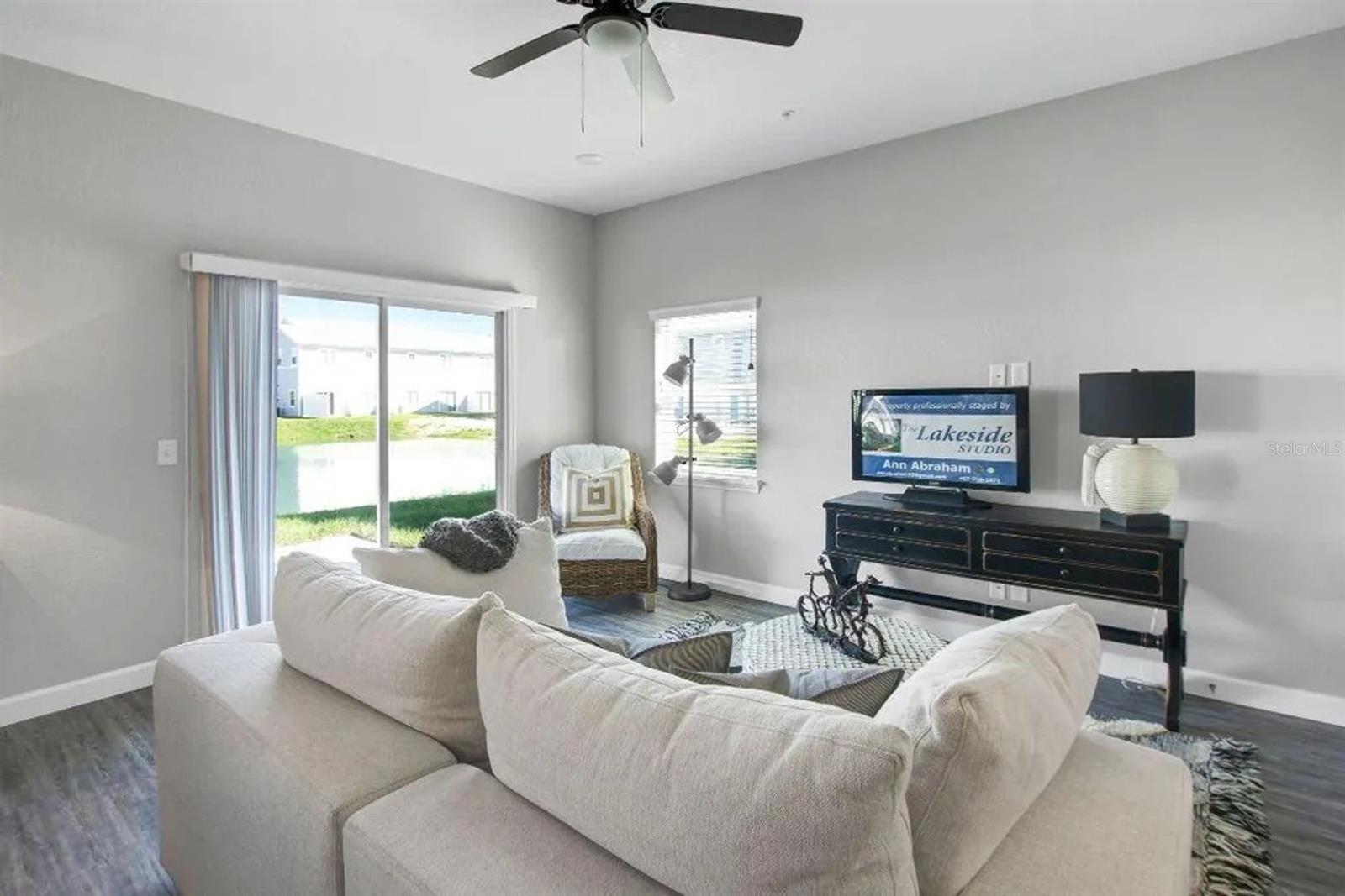 Image 3 of 23 For 2620 Tanoak Terrace