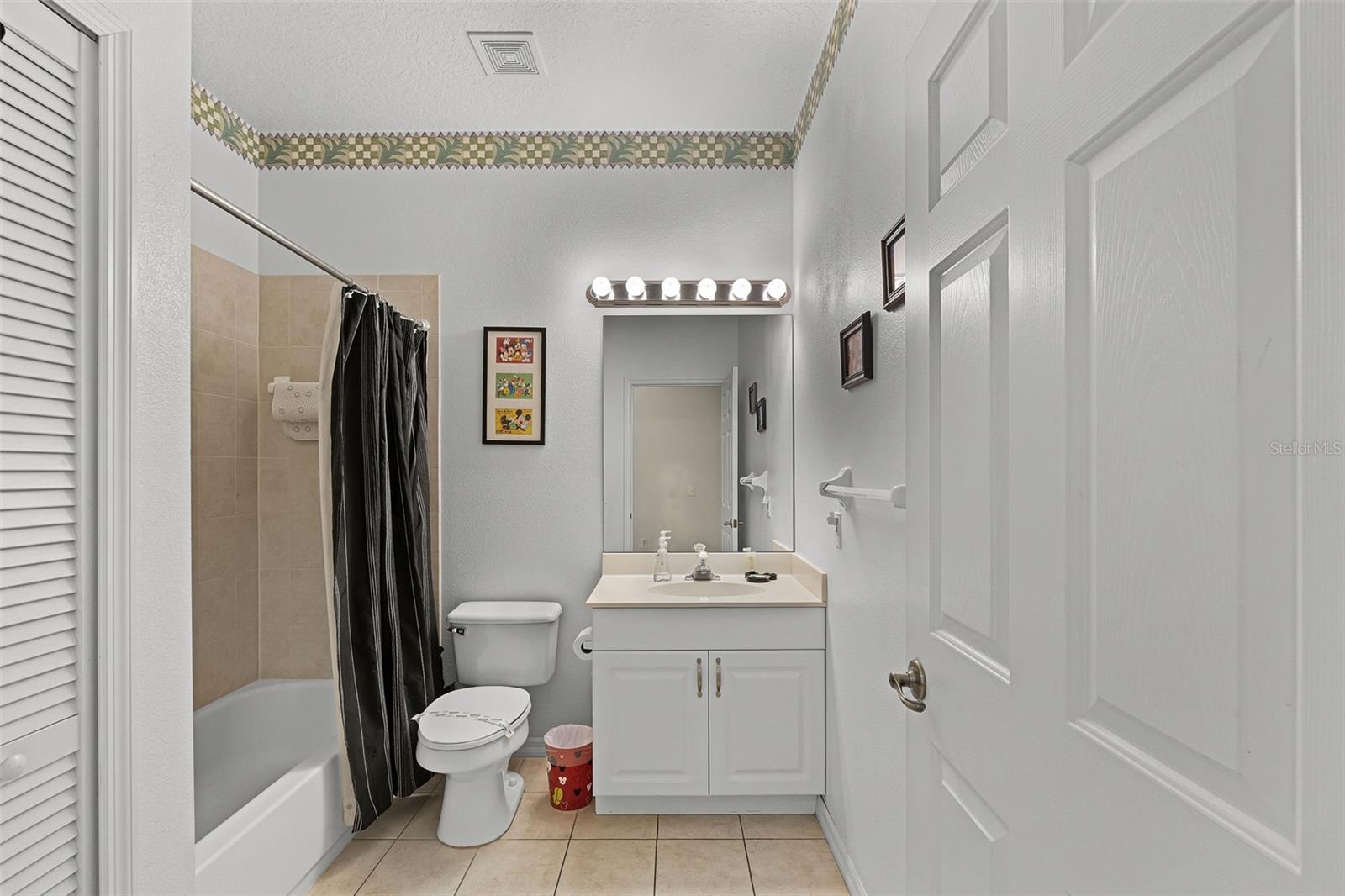 Image 16 of 34 For 3111 Sun Lake Court B