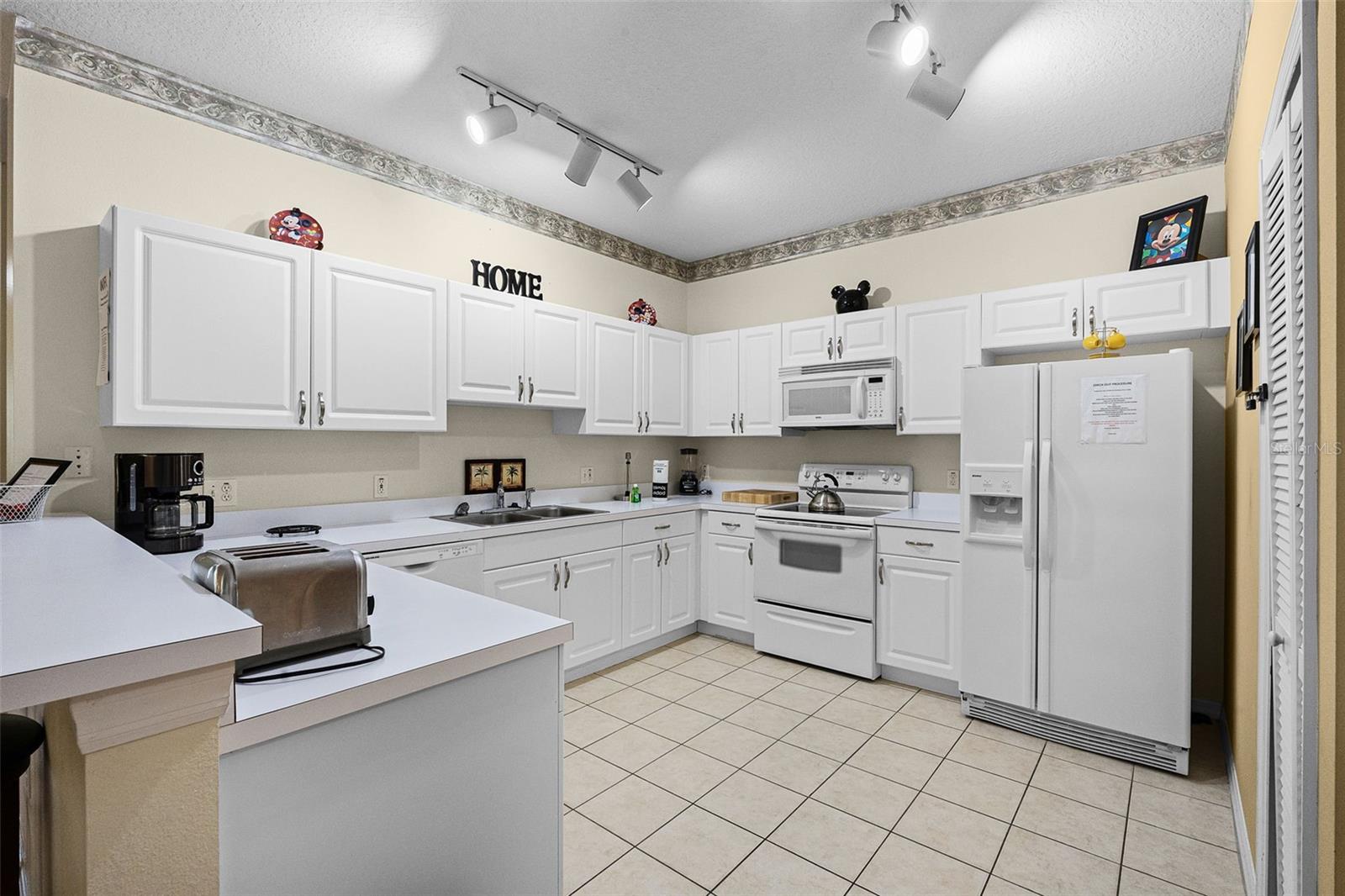 Image 7 of 34 For 3111 Sun Lake Court B