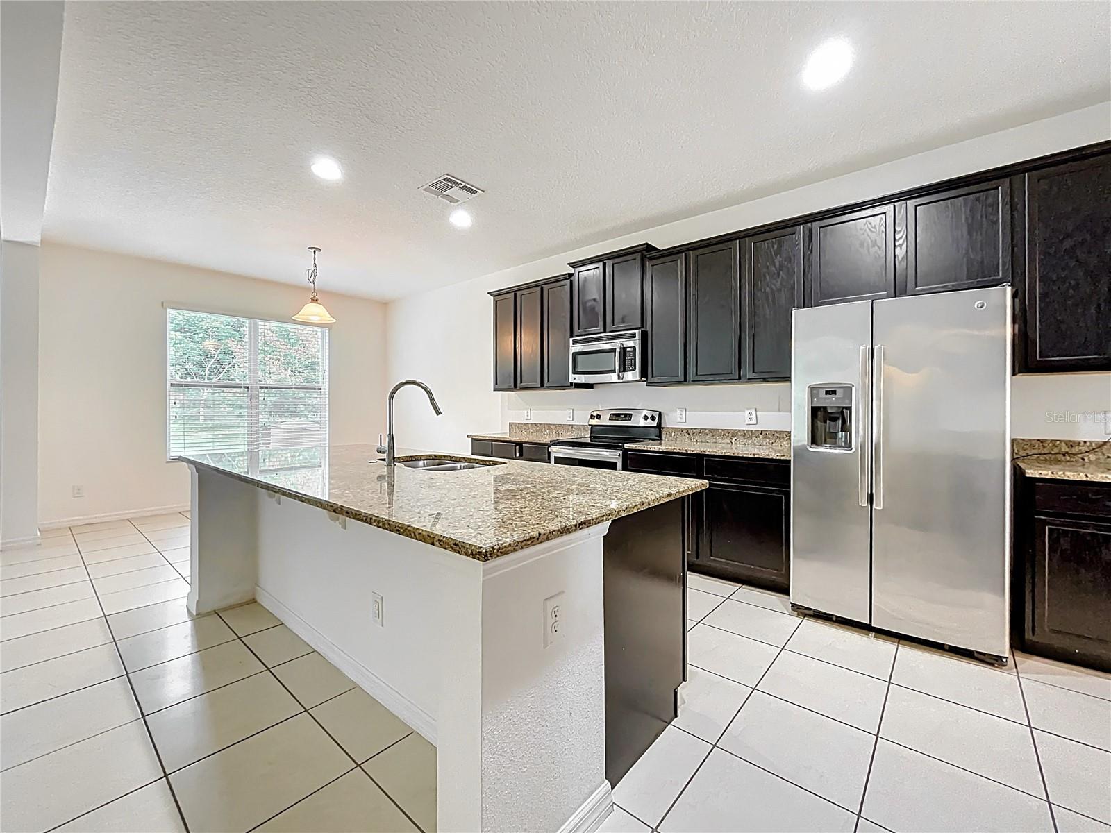 Image 16 of 49 For 771 Cavan Drive