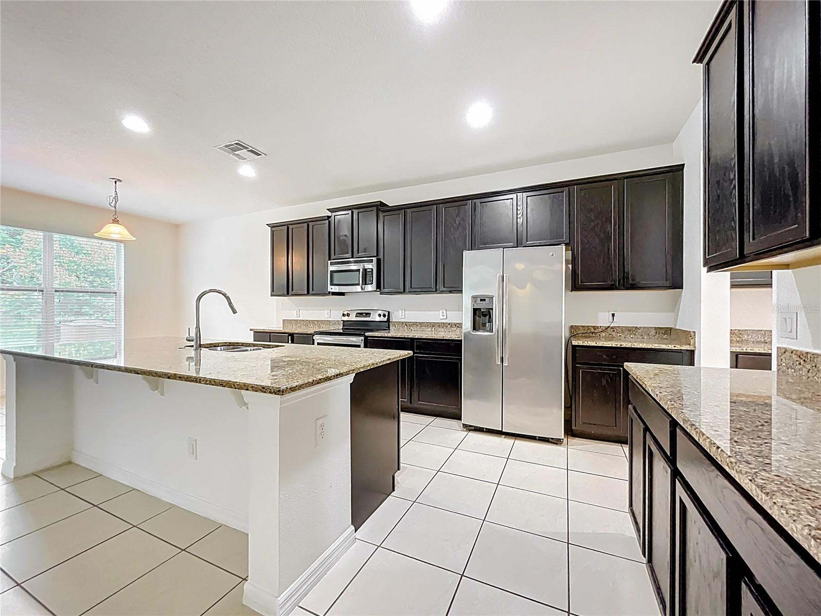 Image 17 of 49 For 771 Cavan Drive