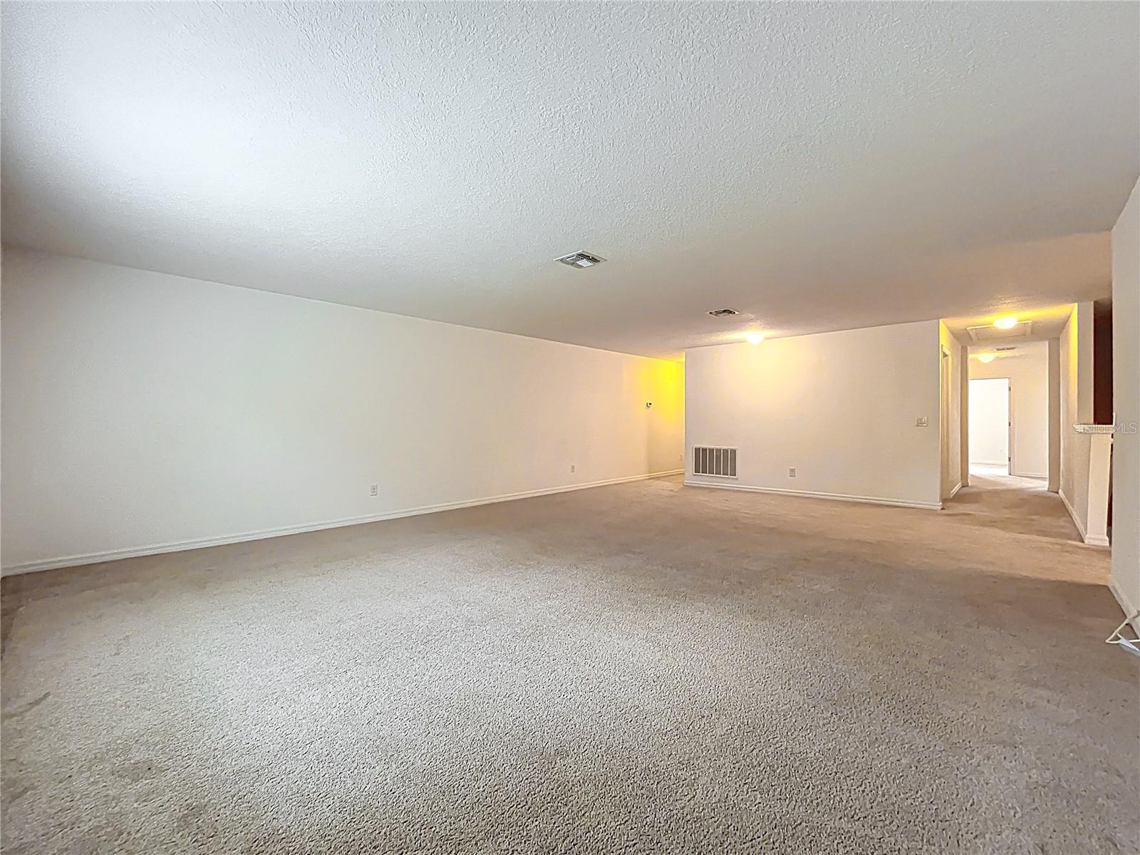 Image 19 of 49 For 771 Cavan Drive