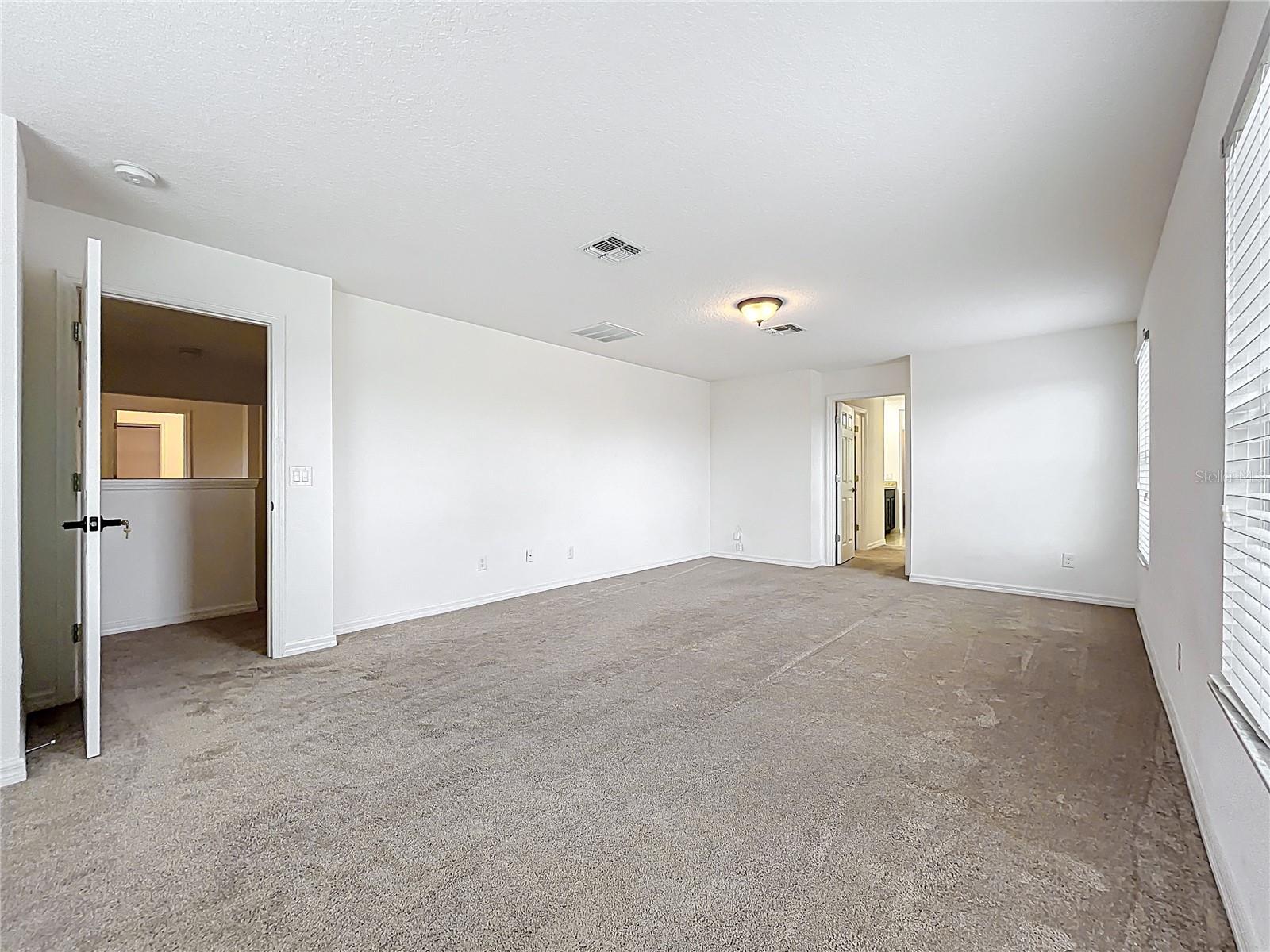 Image 20 of 49 For 771 Cavan Drive