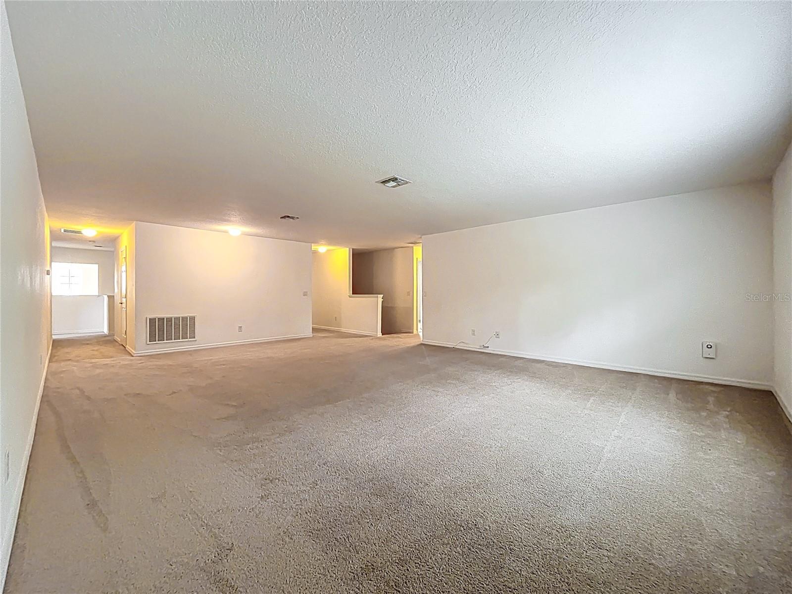 Image 21 of 49 For 771 Cavan Drive