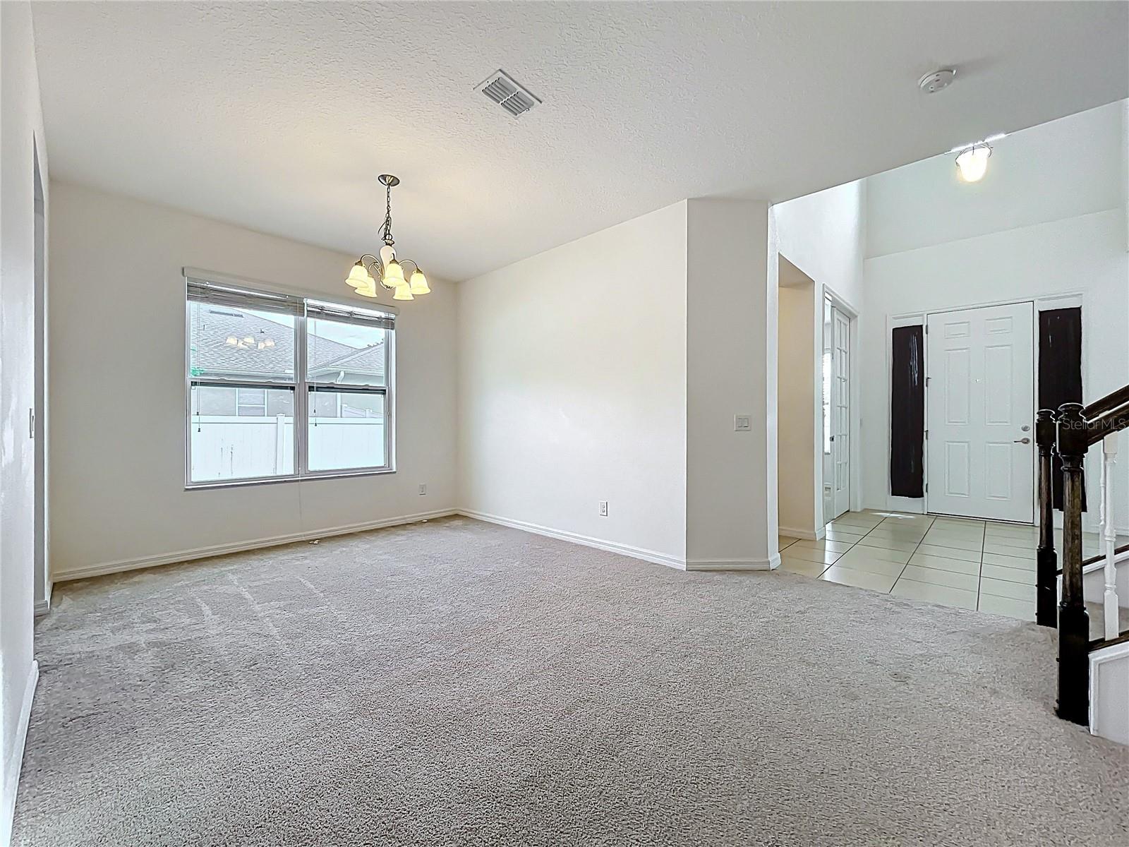 Image 6 of 49 For 771 Cavan Drive