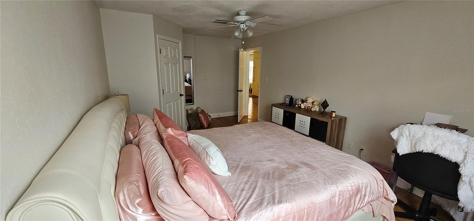 Image 9 of 24 For 8821 Coral Palms Court A