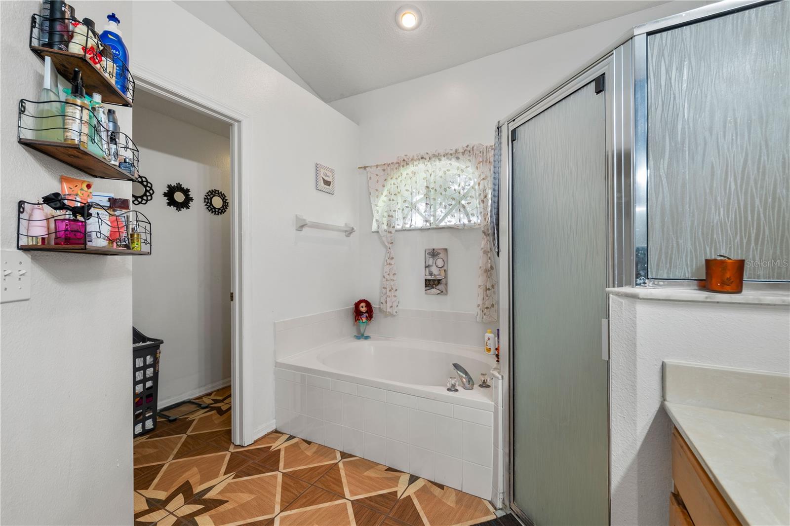 Image 10 of 50 For 4428 Winding River Drive