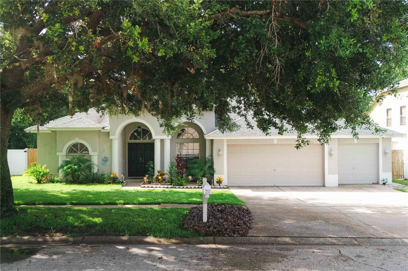 Image 36 of 50 For 4428 Winding River Drive