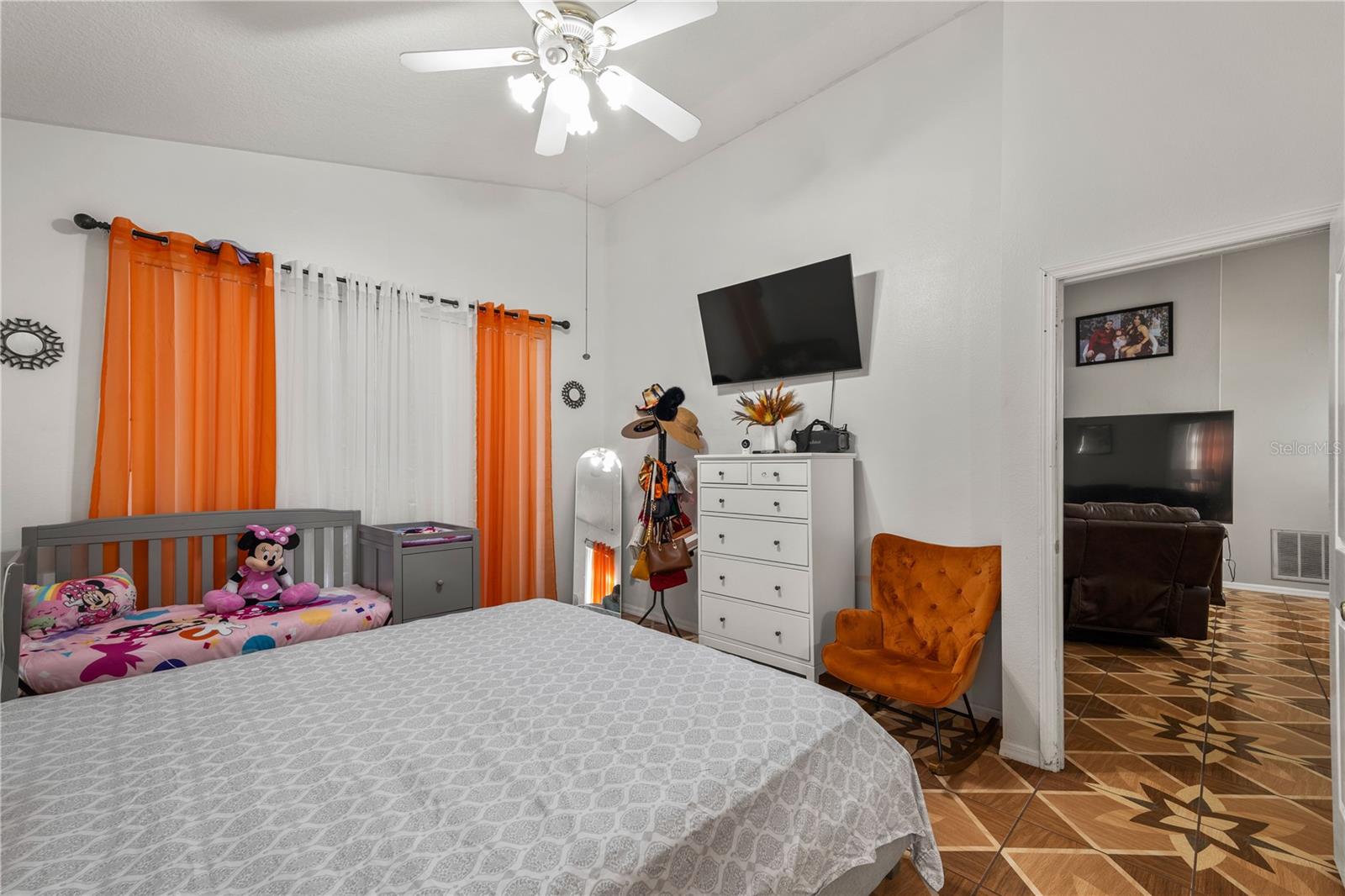 Image 8 of 50 For 4428 Winding River Drive