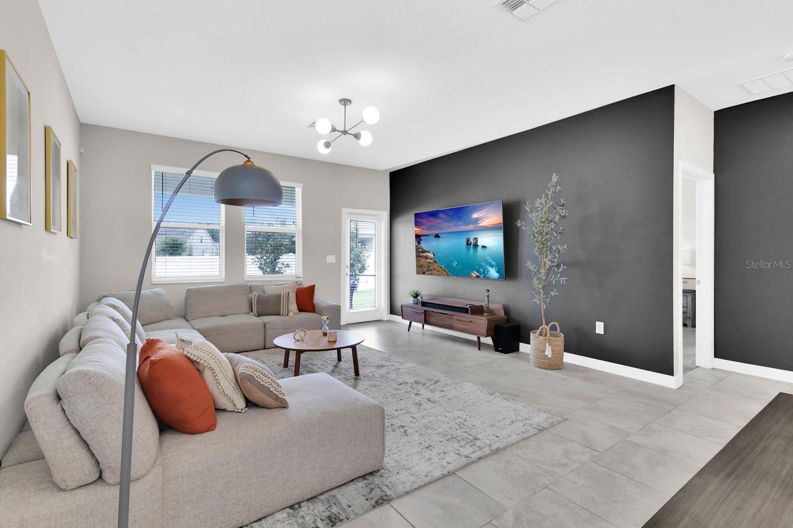 Image 4 of 36 For 4424 Seven Canyons Drive
