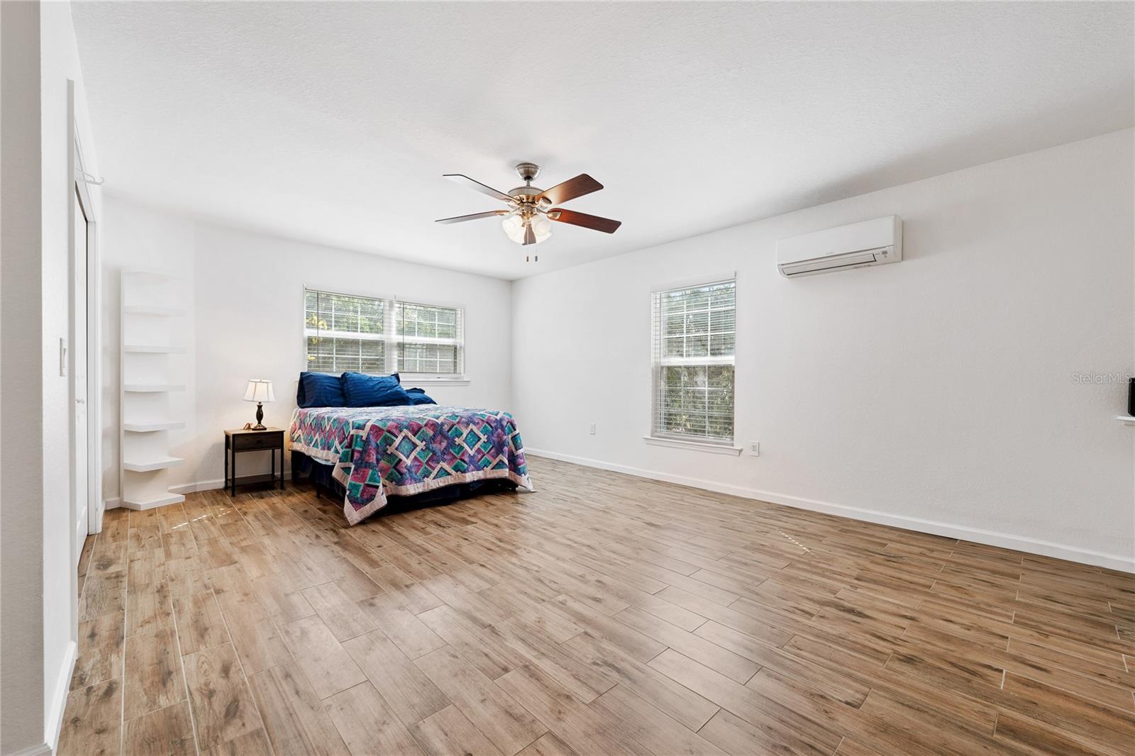 Image 11 of 26 For 2343 St George Drive